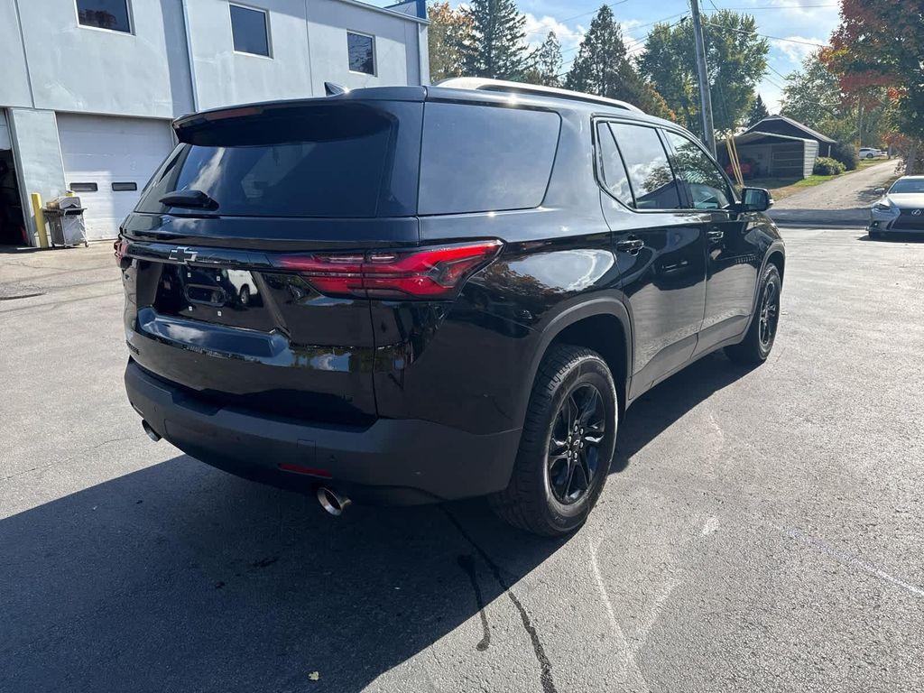 used 2022 Chevrolet Traverse car, priced at $27,452