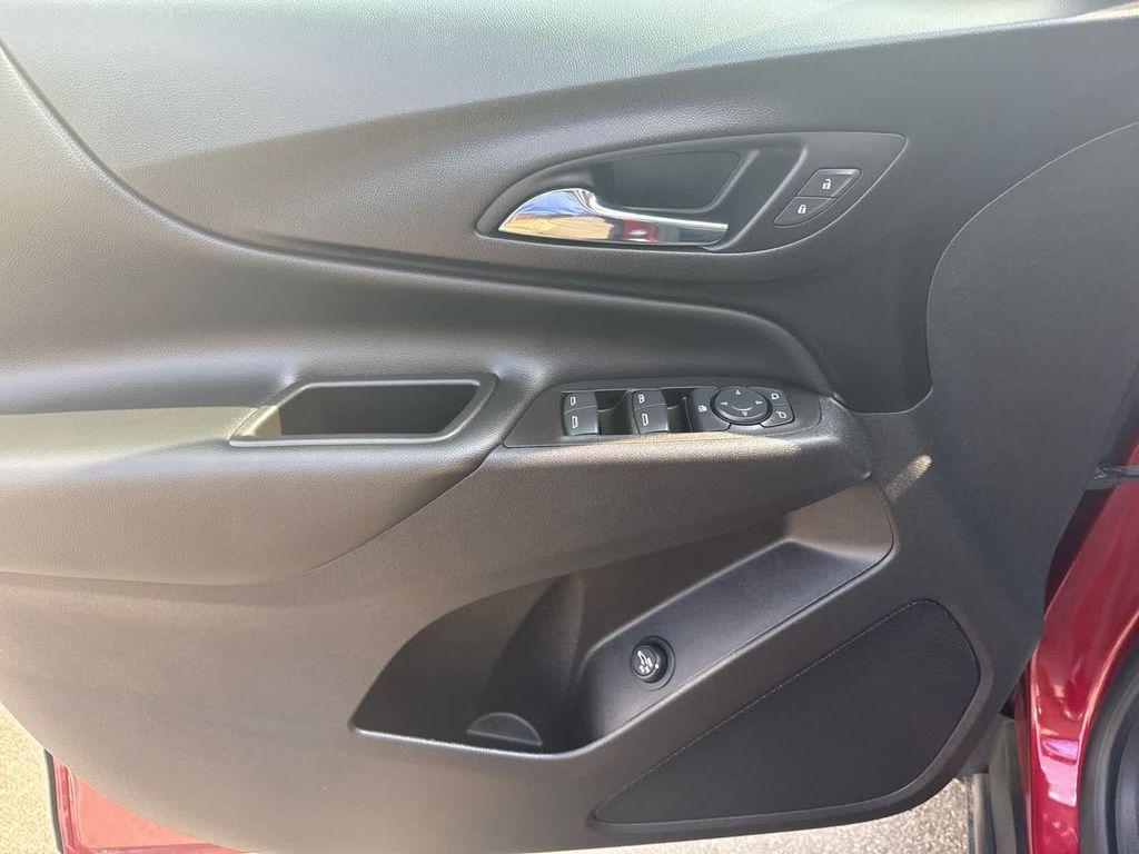 used 2021 Chevrolet Equinox car, priced at $25,752