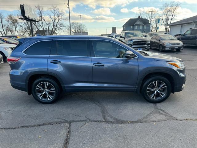 used 2016 Toyota Highlander car, priced at $19,952