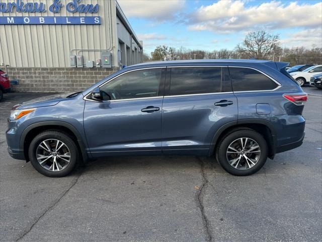 used 2016 Toyota Highlander car, priced at $19,952