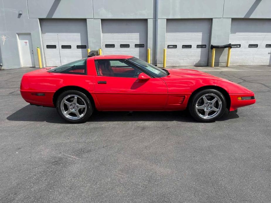 used 1995 Chevrolet Corvette car, priced at $15,952