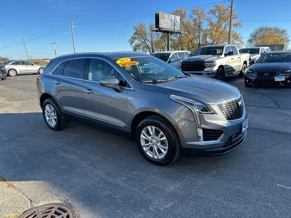 used 2022 Cadillac XT5 car, priced at $31,952