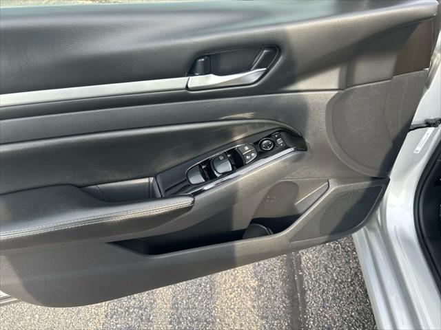 used 2023 Nissan Altima car, priced at $20,952