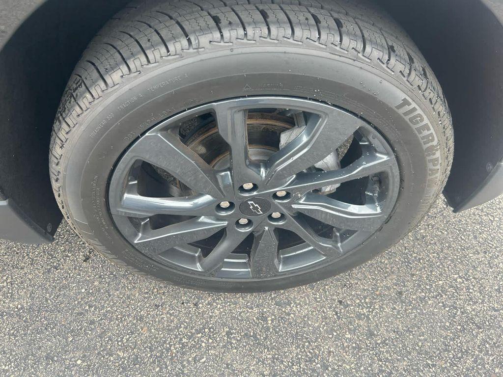 used 2023 Chevrolet Equinox car, priced at $28,852