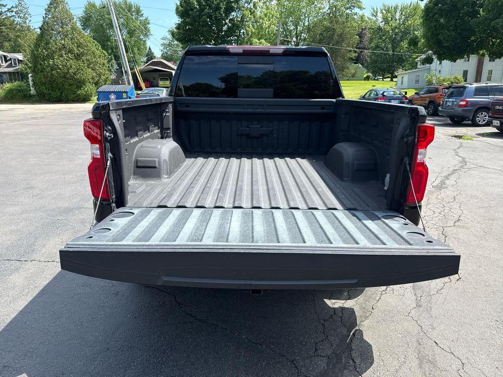 used 2022 Chevrolet Silverado 1500 car, priced at $37,952