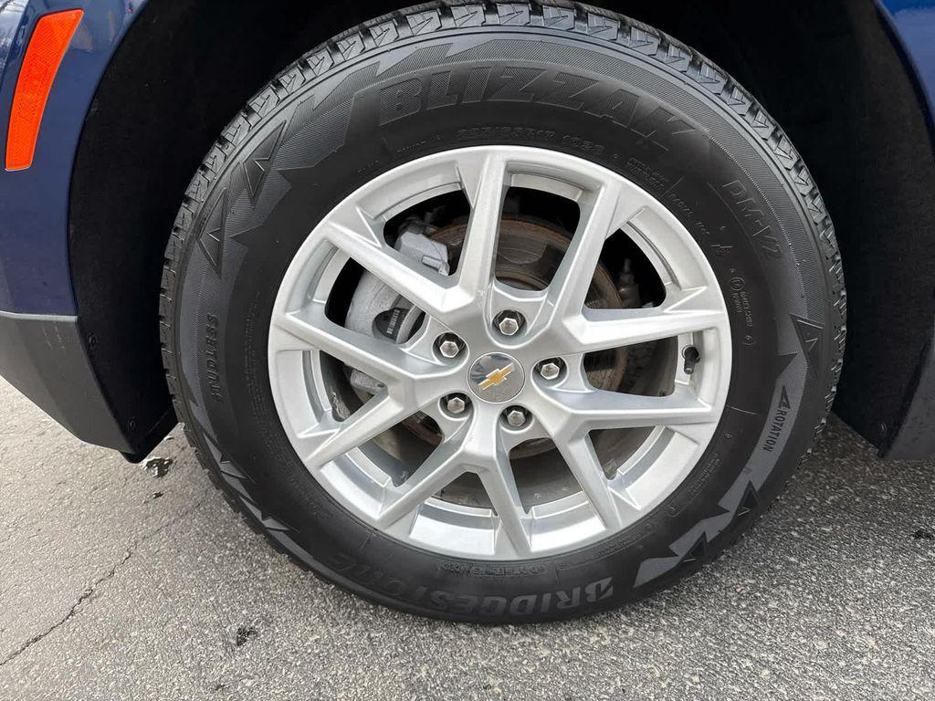 used 2023 Chevrolet Equinox car, priced at $22,452