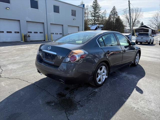 used 2009 Nissan Altima car, priced at $7,952