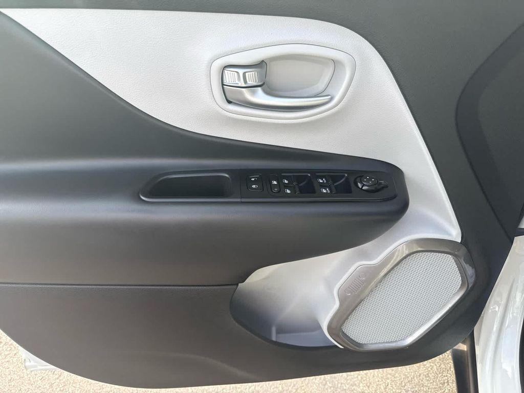 used 2022 Jeep Renegade car, priced at $23,452