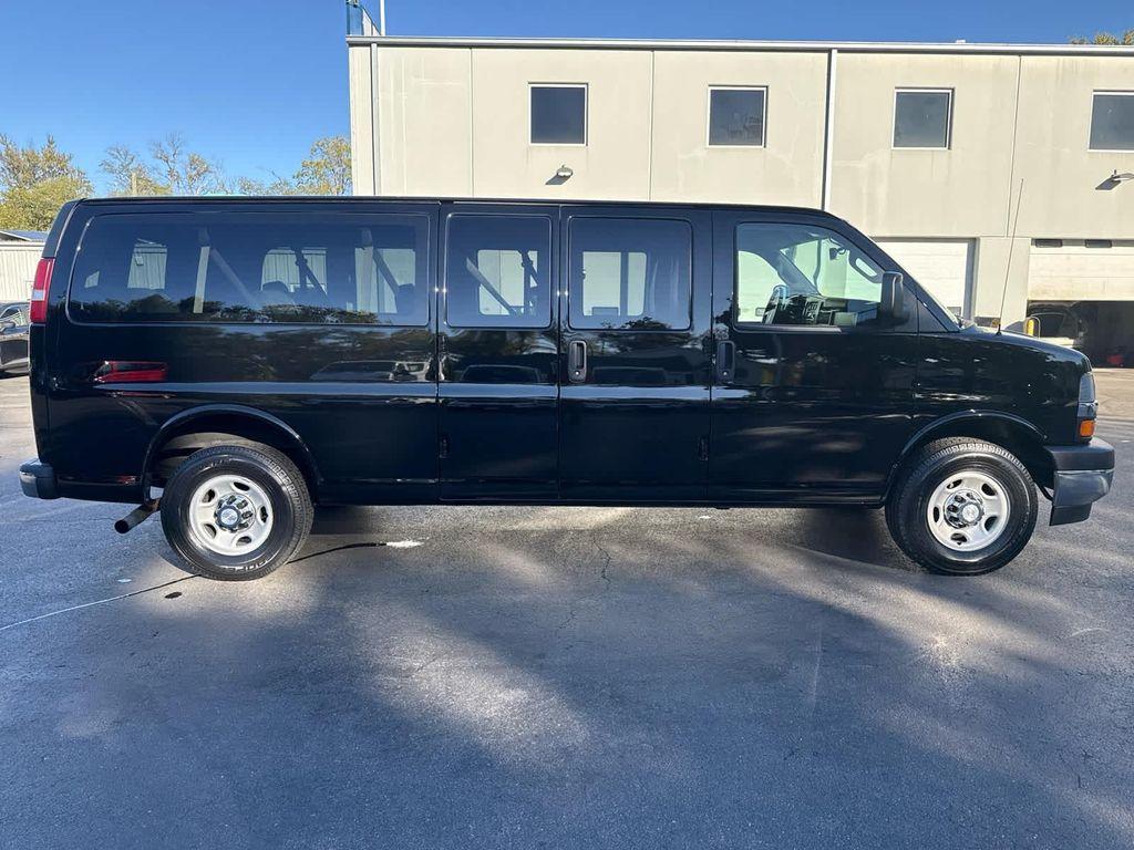 used 2017 Chevrolet Express 3500 car