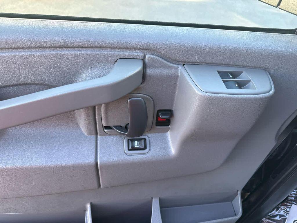 used 2017 Chevrolet Express 3500 car