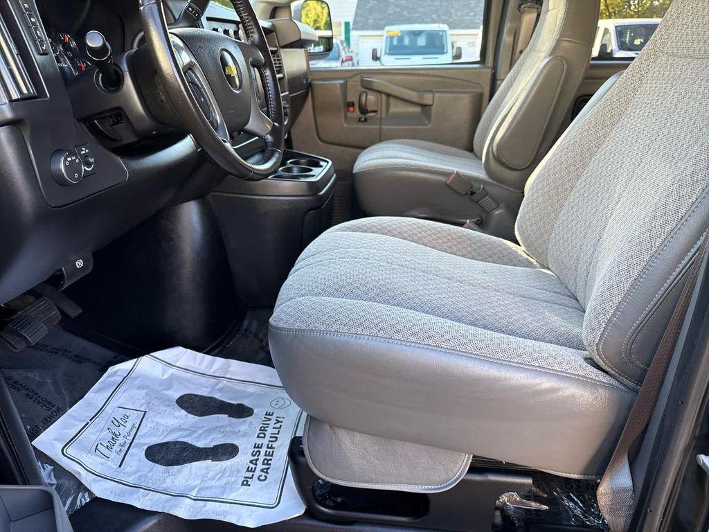 used 2017 Chevrolet Express 3500 car