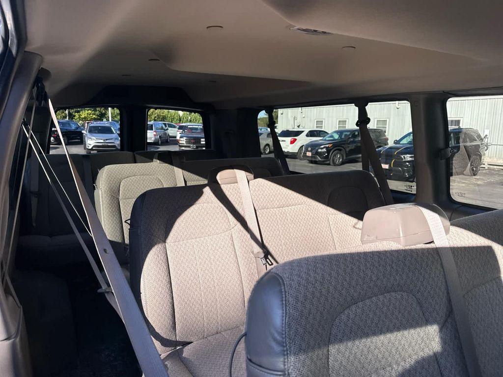 used 2017 Chevrolet Express 3500 car