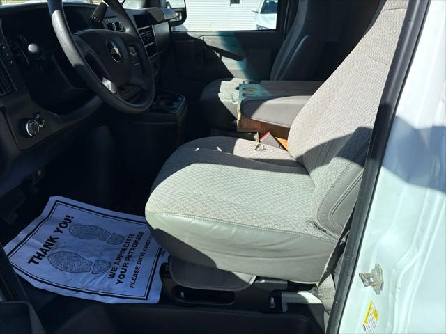 used 2017 Chevrolet Express 3500 car