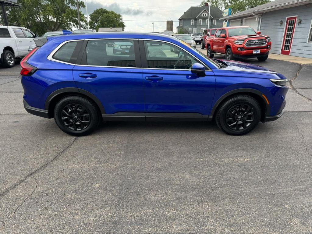 used 2024 Honda CR-V car, priced at $28,752