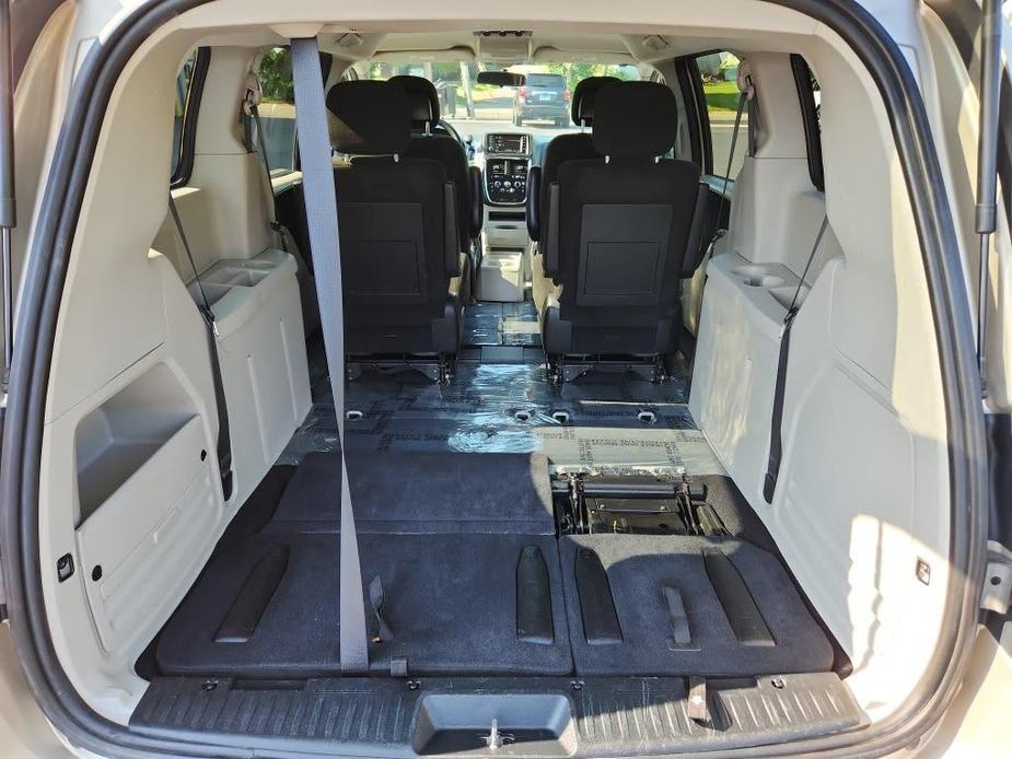 used 2015 Dodge Grand Caravan car, priced at $11,752
