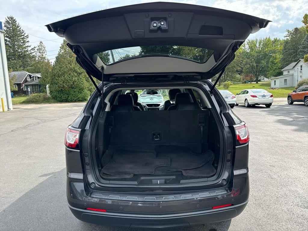 used 2017 Chevrolet Traverse car, priced at $14,452
