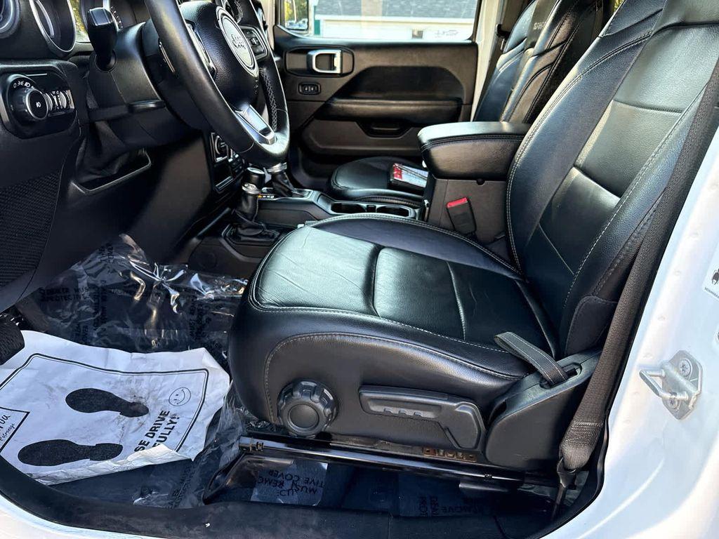 used 2018 Jeep Wrangler Unlimited car, priced at $25,952