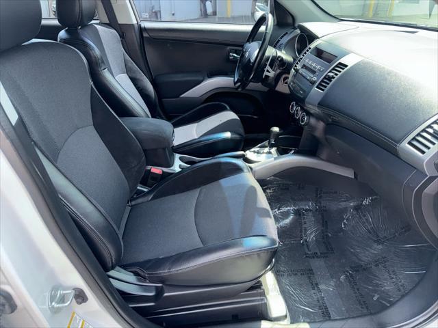 used 2010 Mitsubishi Outlander car, priced at $7,452