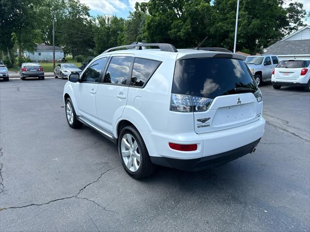 used 2010 Mitsubishi Outlander car, priced at $7,452