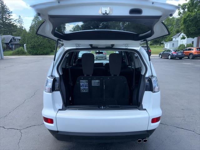 used 2010 Mitsubishi Outlander car, priced at $7,452