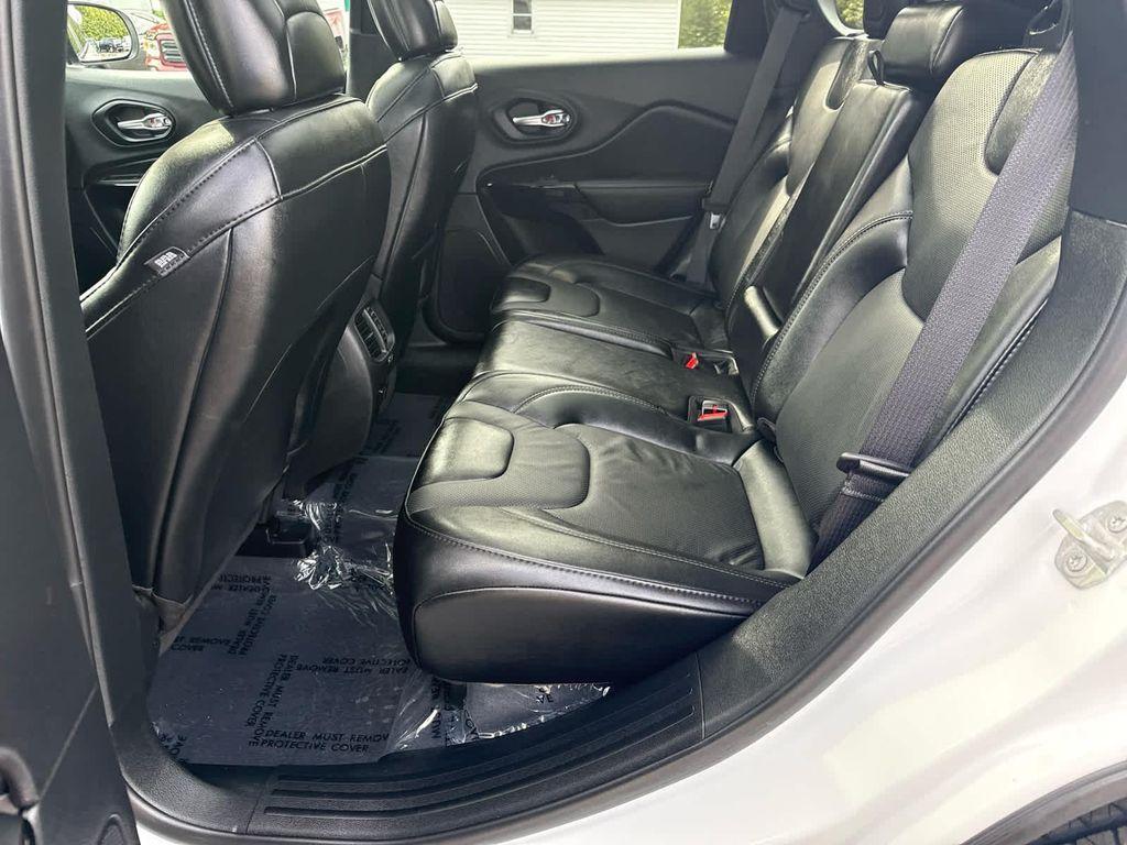 used 2023 Jeep Cherokee car, priced at $26,952