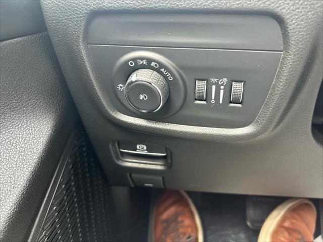 used 2023 Jeep Grand Cherokee car, priced at $38,952