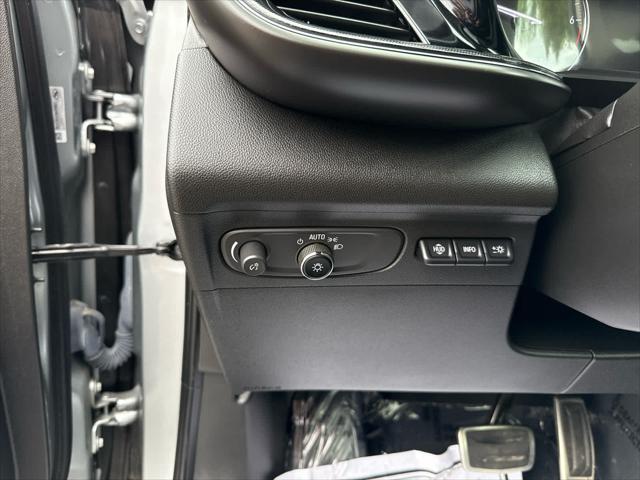 used 2023 Buick Envision car, priced at $33,952