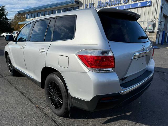 used 2013 Toyota Highlander car, priced at $10,952