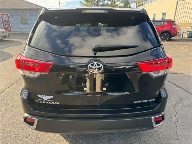 used 2019 Toyota Highlander car, priced at $29,952