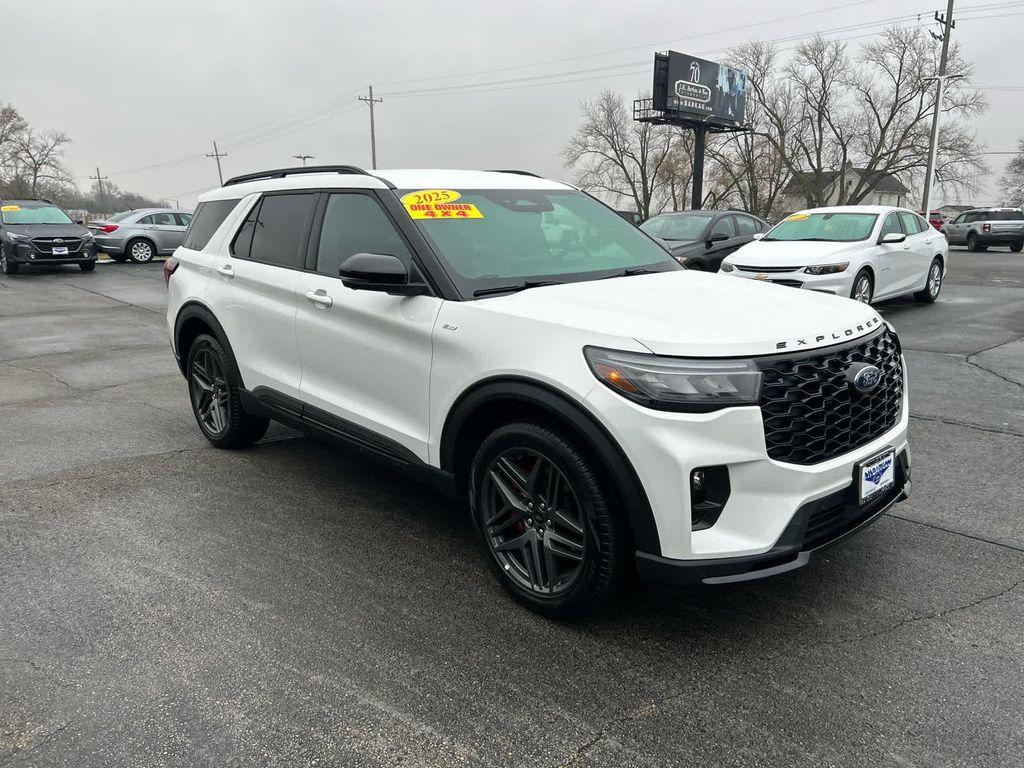 used 2025 Ford Explorer car, priced at $39,952