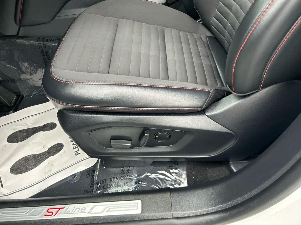 used 2025 Ford Explorer car, priced at $39,952