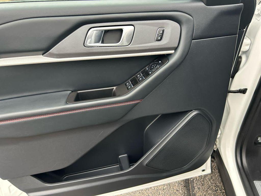 used 2025 Ford Explorer car, priced at $39,952