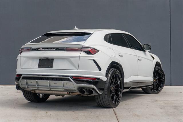 used 2021 Lamborghini Urus car, priced at $199,995