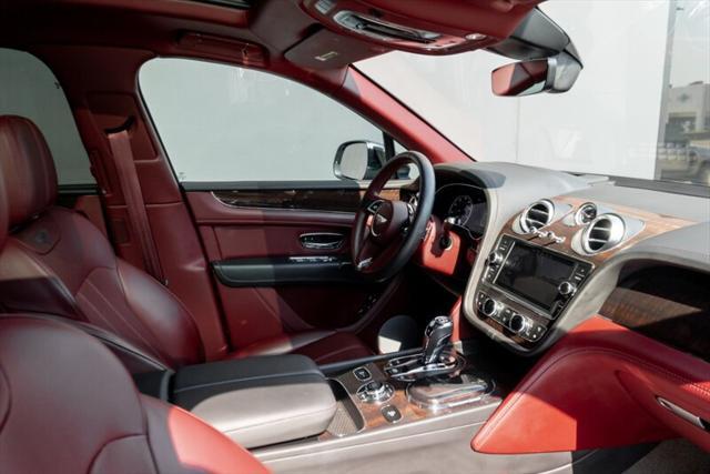 used 2020 Bentley Bentayga car, priced at $116,995