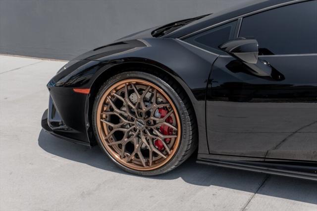 used 2022 Lamborghini Huracan EVO car, priced at $289,995