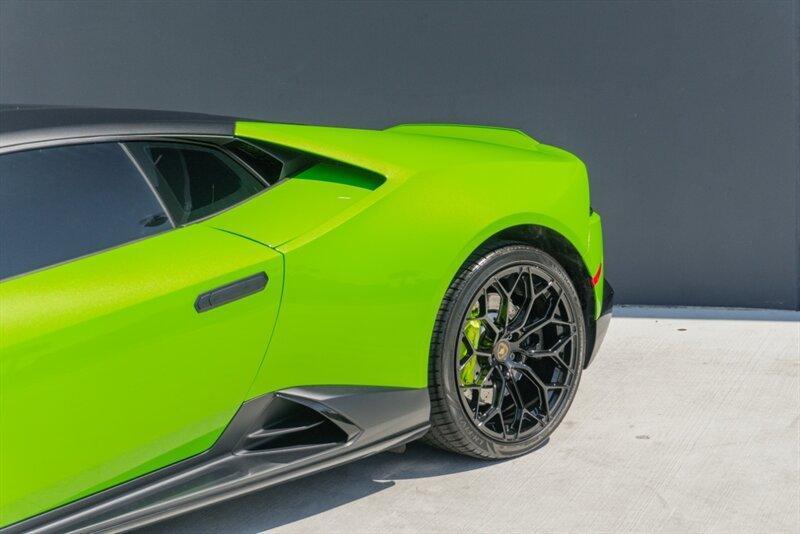 used 2021 Lamborghini Huracan EVO car, priced at $249,995