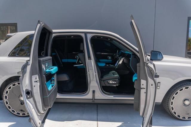 used 2022 Rolls-Royce Cullinan car, priced at $299,995