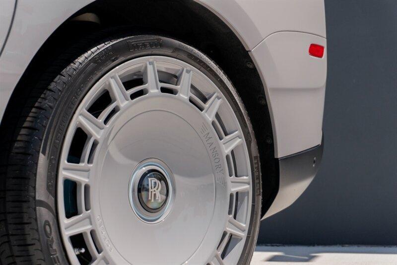 used 2022 Rolls-Royce Cullinan car, priced at $289,995