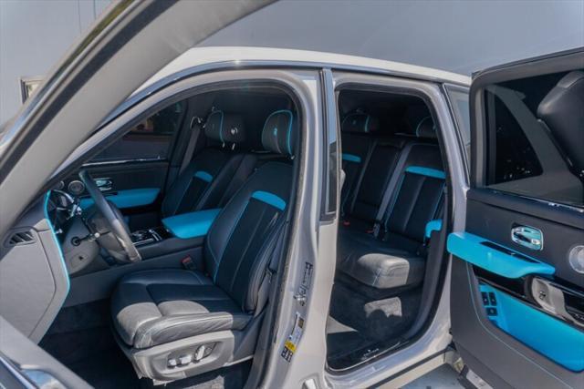 used 2022 Rolls-Royce Cullinan car, priced at $299,995
