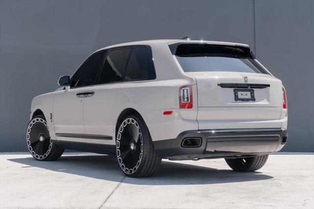 used 2022 Rolls-Royce Cullinan car, priced at $299,995