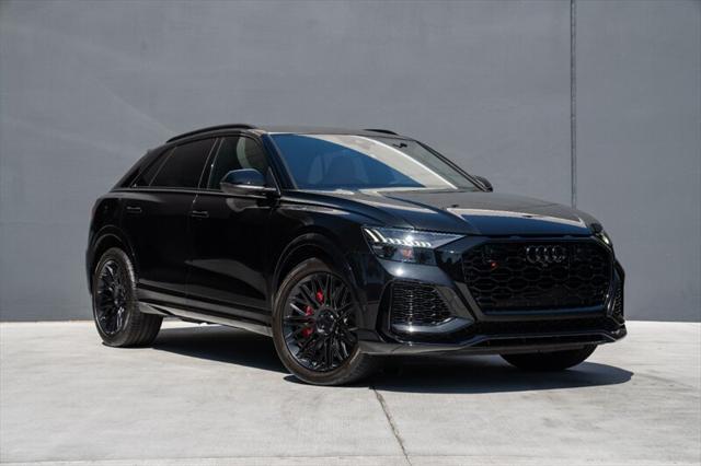 used 2022 Audi RS Q8 car, priced at $92,995