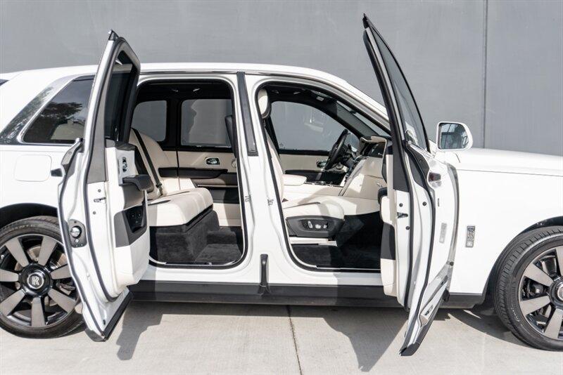 used 2022 Rolls-Royce Cullinan car, priced at $269,995
