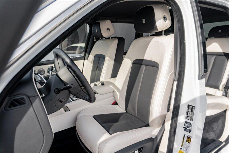 used 2022 Rolls-Royce Cullinan car, priced at $269,995