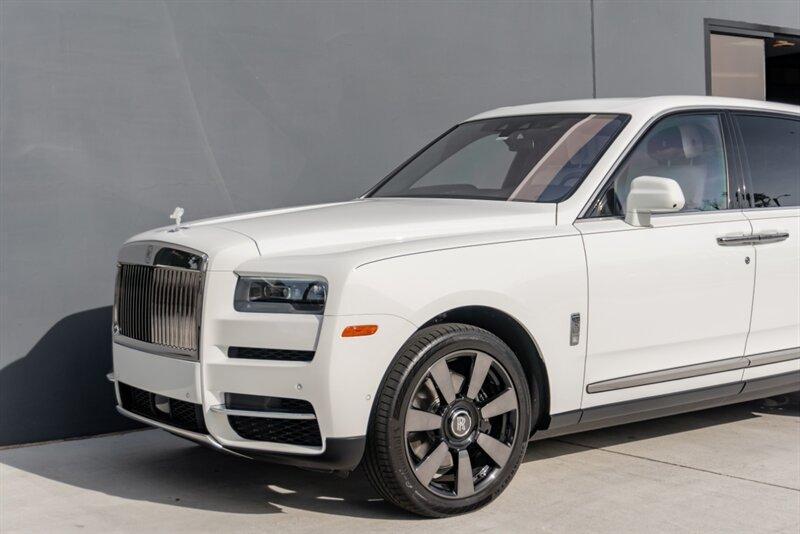 used 2022 Rolls-Royce Cullinan car, priced at $269,995