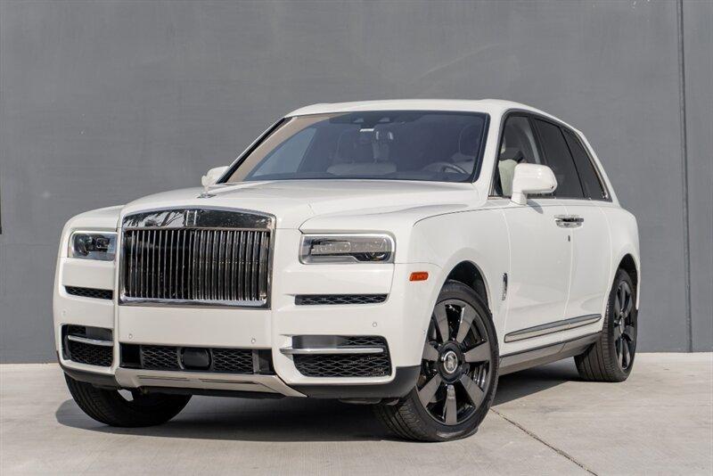 used 2022 Rolls-Royce Cullinan car, priced at $269,995