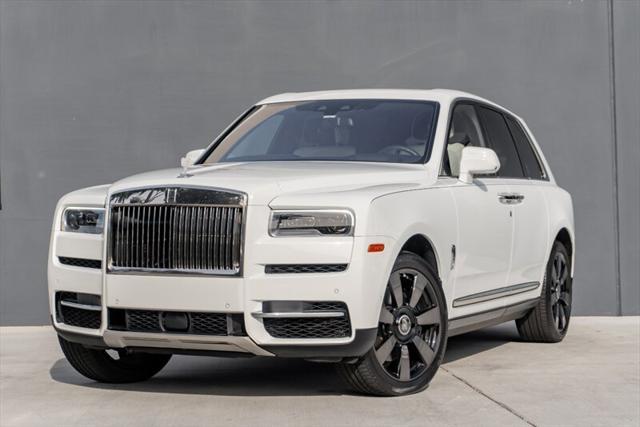 used 2022 Rolls-Royce Cullinan car, priced at $289,995