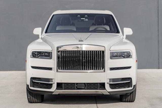 used 2022 Rolls-Royce Cullinan car, priced at $289,995