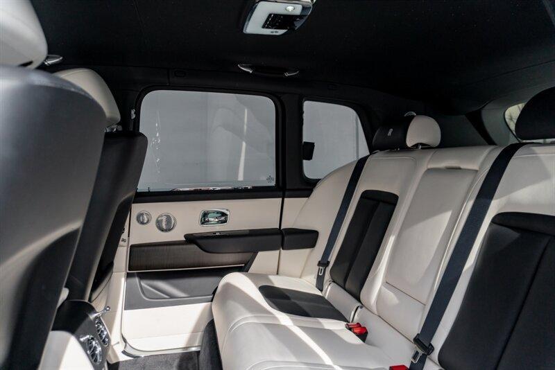 used 2022 Rolls-Royce Cullinan car, priced at $269,995