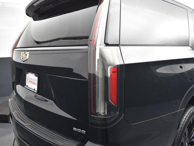 used 2022 Cadillac Escalade ESV car, priced at $57,552