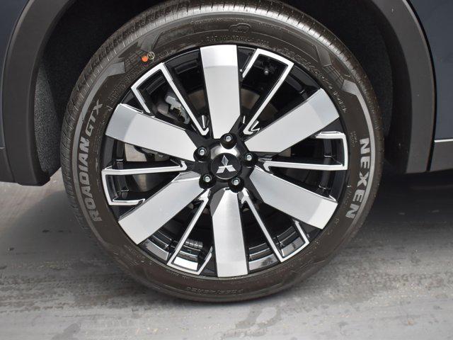 new 2025 Mitsubishi Outlander car, priced at $34,880